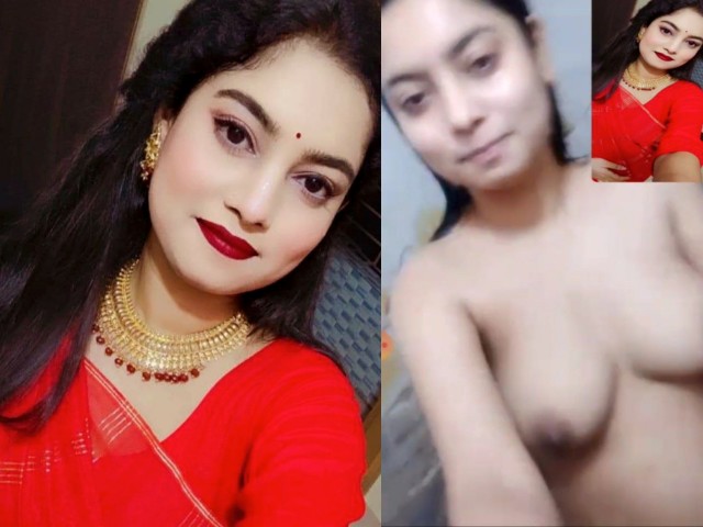 Desi Girl Nude Bath Show